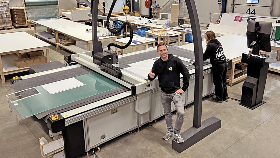 AtéCé installeert twee JWEI-snijplotters bij Print&Bind