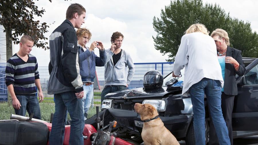 Wetsvoorstel: filmen verzwarende omstandigheid bij hulpverzuim