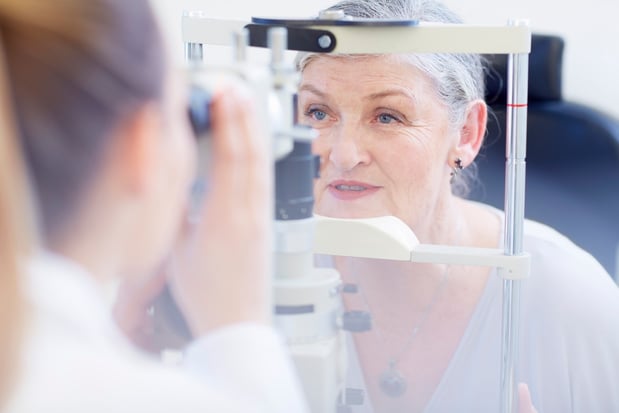 'ECC voorafgaand aan cataractoperatie moet verstandiger worden gebruikt', aldus KCE-studie