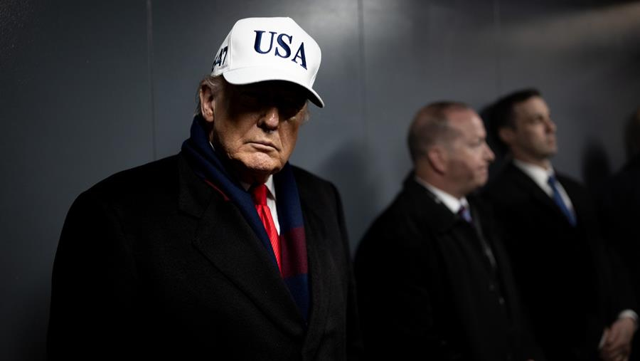 Militariser pour mieux régner : Trump fait classer le fentanyl comme arme de destruction massive (décryptage)