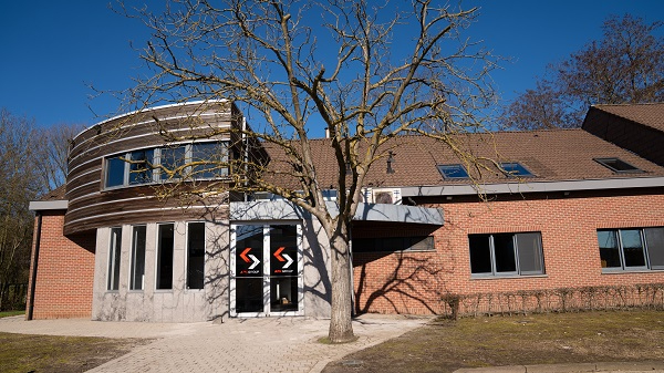 APK Wegenbouw et Stratica centralisent les services de support à Geel