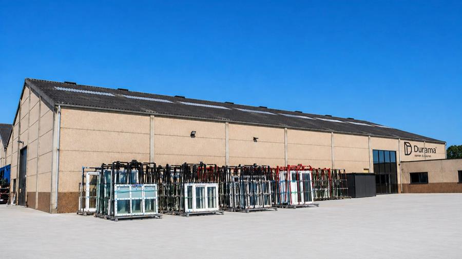 Durama opte pour une base solide pour les menuiseries en PVC et en aluminium