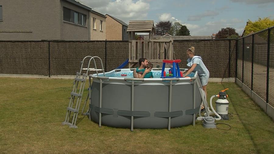 PLAISIRS AQUATIQUES DANS LE JARDIN